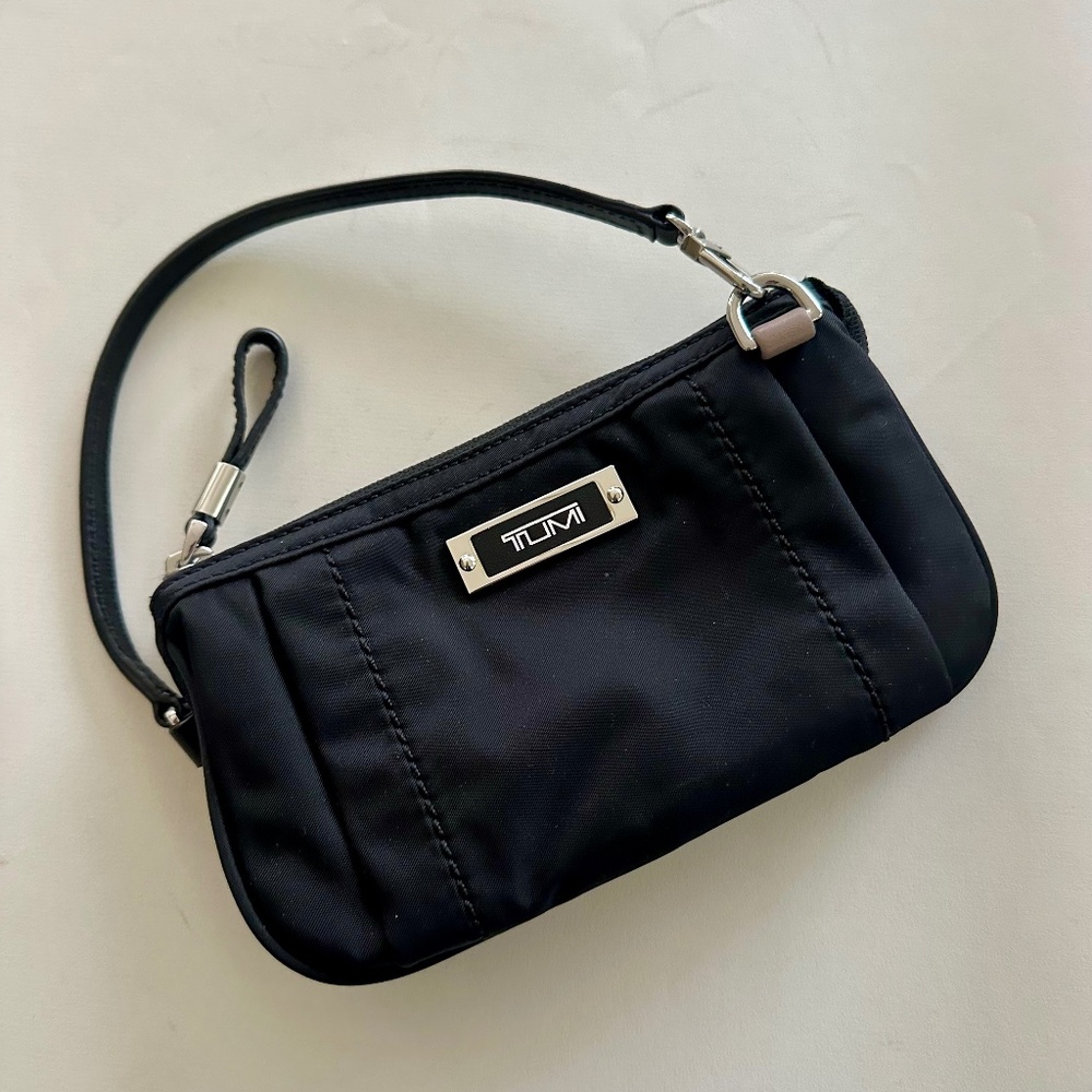TUMI Voyager Vienna Triple Compartment Wristlet